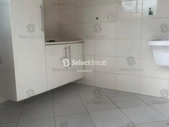 Sobrado com 400m², para alugar, no bairro Matriz em Mauá