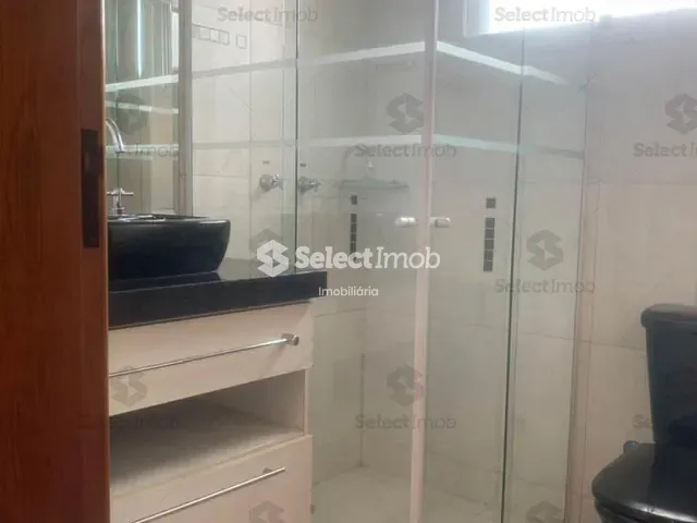 Sobrado com 400m², para alugar, no bairro Matriz em Mauá