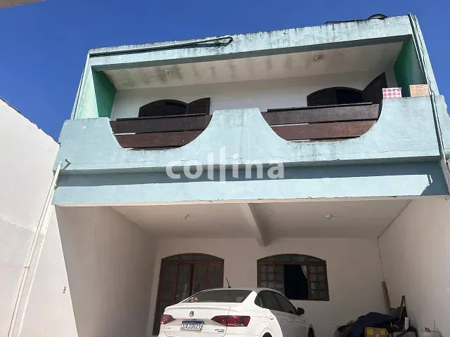 Sobrado 4 quartos e 2 banheiros, à venda, no bairro Vila Guarani em Carapicuíba