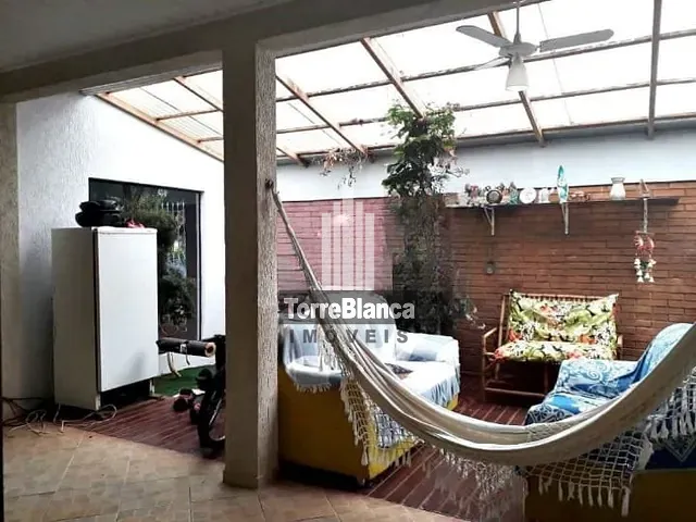 Sobrado com 242m² 4 quartos e 3 banheiros, à venda, no bairro Órfãs em Ponta Grossa