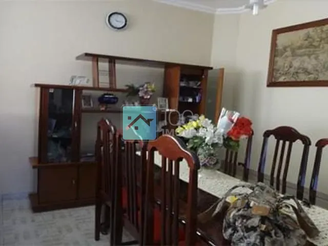 Sobrado com 250m², à venda, no bairro Vila Tesouro em São José dos Campos