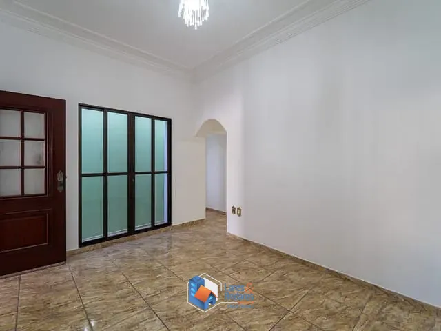 Sobrado com 150m² 4 quartos e 3 banheiros, à venda, no bairro Vila Rio Branco em Jundiaí