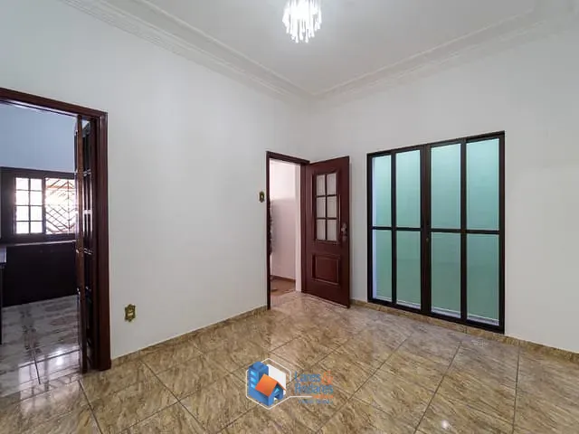 Sobrado com 150m² 4 quartos e 3 banheiros, à venda, no bairro Vila Rio Branco em Jundiaí
