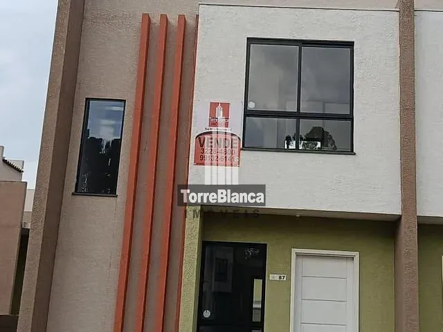 Sobrado 2 quartos e 1 banheiro, à venda, no bairro Jardim Carvalho em Ponta Grossa