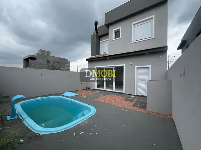 Sobrado com 158m² 3 quartos e 2 banheiros, à venda, no bairro Cadiz em Gravataí