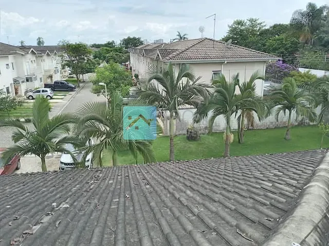 Sobrado com 110m² 3 quartos e 3 banheiros, à venda, no bairro Jardim Santa Maria em Jacareí