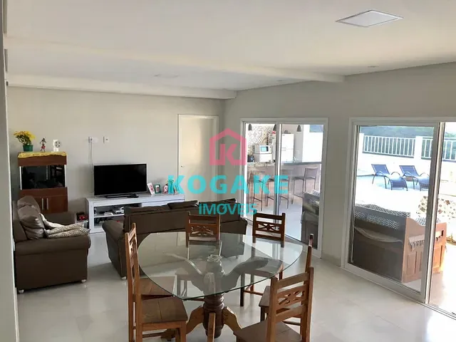 Sobrado com 370m² 3 quartos e 4 banheiros, à venda, no bairro Recanto dos Eucaliptos em São José dos Campos