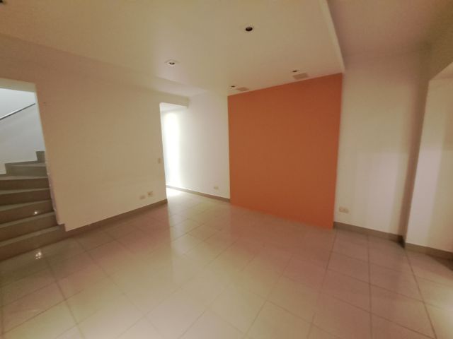 Sobrado com 400m² 4 quartos e 4 banheiros, à venda, no bairro Jardim da Glória em São Paulo