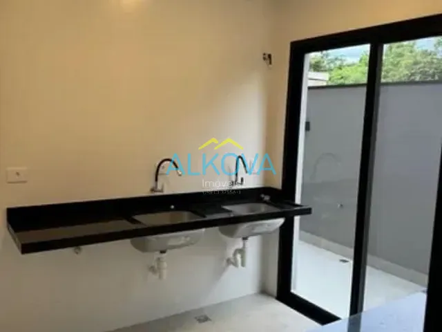 Sobrado com 450m² 4 quartos e 6 banheiros, à venda, no bairro Jardim do Golfe em São José dos Campos