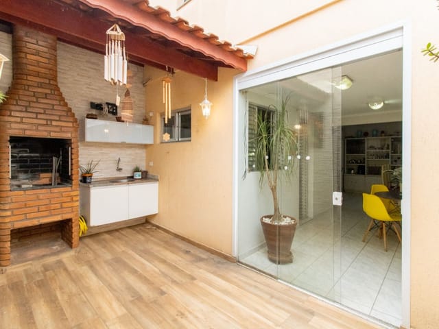 Foto do Sobrado - Sobrado para venda em Jardim Santa Mena com 4 quartos, 250m² | Lares e Andares Imóveis