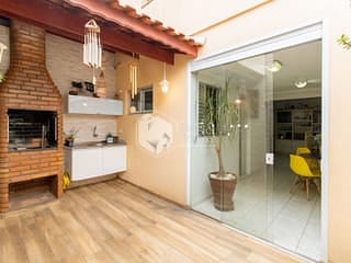 Foto do Sobrado-Sobrado para venda em Jardim Santa Mena com 4 quartos, 250m²