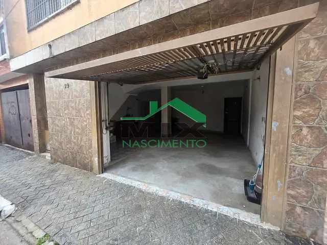 Sobrado com 400m² 2 quartos e 2 banheiros, à venda, no bairro Conjunto Habitacional Marechal Mascarenhas de Morais em São Paulo