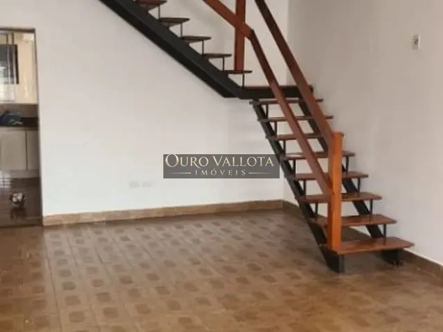 Sobrado 3 quartos e 2 banheiros, à venda, no bairro Vila Bertioga em São Paulo