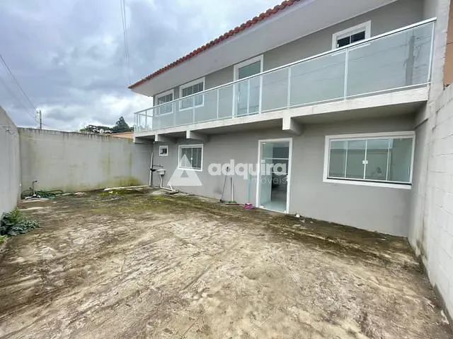 Sobrado 3 quartos e 1 banheiro, para alugar, no bairro Colônia Dona Luíza em Ponta Grossa