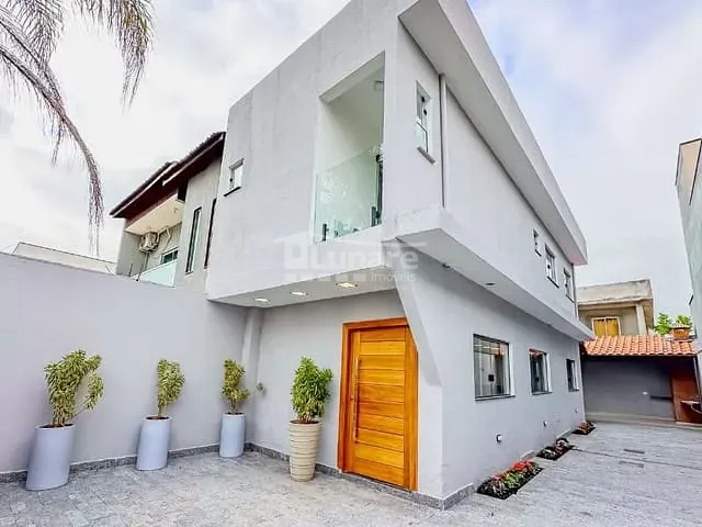 Sobrado com 150m² 3 quartos e 2 banheiros, à venda, no bairro Real Park Tietê Jundiapeba em Mogi das Cruzes