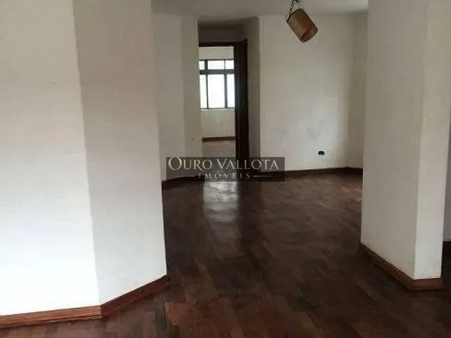 Sobrado com 230m² 4 quartos e 6 banheiros, à venda, no bairro Jardim Paulistano em São Paulo