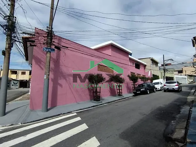 Sobrado com 300m² 4 quartos e 2 banheiros, à venda ou para alugar, no bairro Vila Liviero em São Paulo