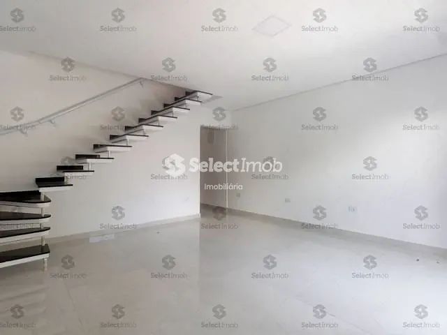 Sobrado com 151m² 3 quartos e 2 banheiros, à venda, no bairro Vila Assis Brasil em Mauá