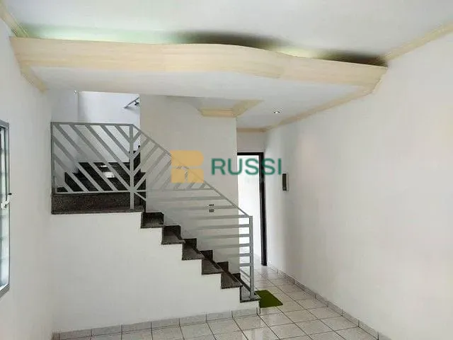 Sobrado com 137m² 4 quartos e 1 banheiro, à venda, no bairro Jardim Augusta em São José dos Campos
