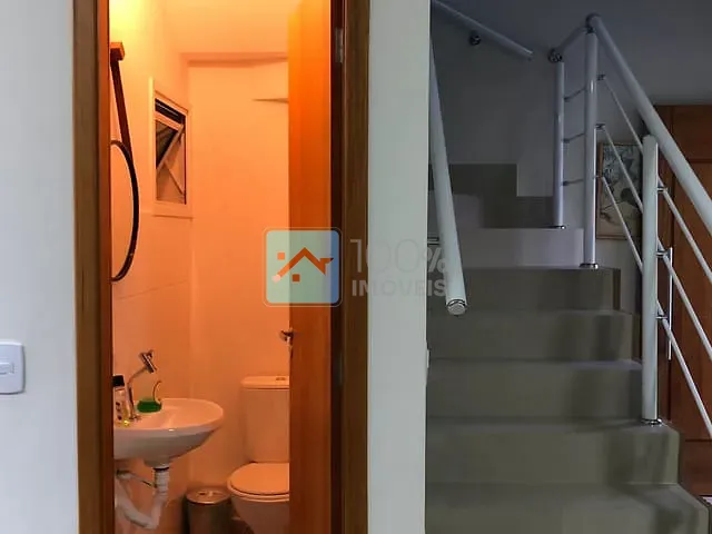 Sobrado com 250m² 3 quartos e 3 banheiros, à venda, no bairro Urbanova em São José dos Campos