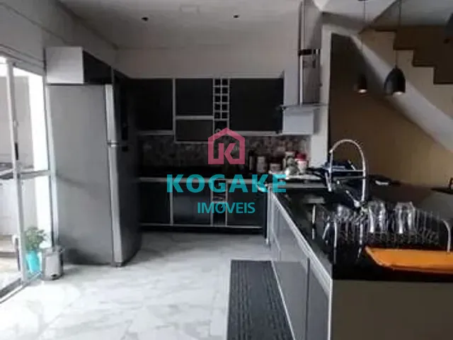 Sobrado com 175m² 3 quartos e 3 banheiros, à venda, no bairro Recanto dos Eucaliptos em São José dos Campos