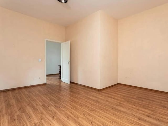 Sobrado com 220m², à venda ou para alugar, no bairro Vila Mariana em São Paulo