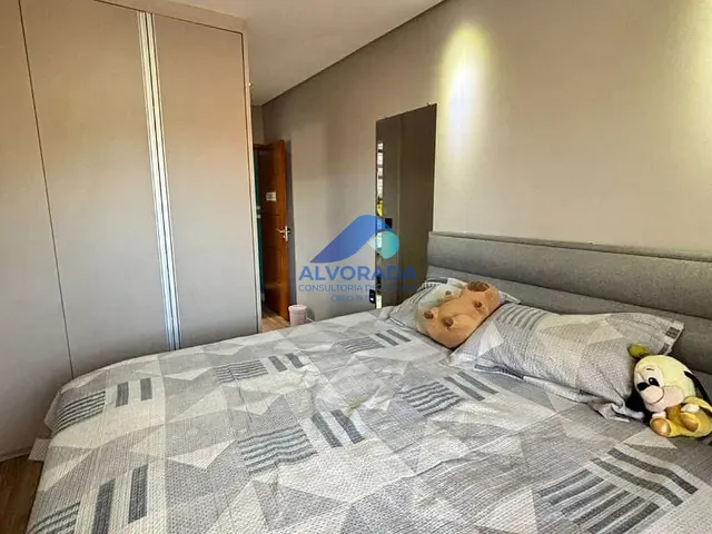 Sobrado com 125m² 3 quartos e 1 banheiro, à venda, no bairro Jardim das Indústrias em São José dos Campos