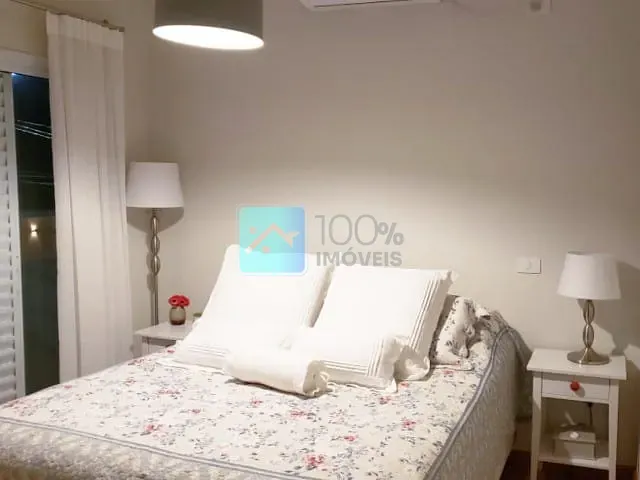 Sobrado com 260m² 3 quartos e 5 banheiros, à venda, no bairro Urbanova em São José dos Campos