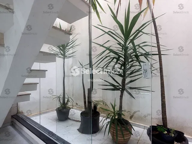 Sobrado com 228m² 3 quartos e 1 banheiro, para alugar, no bairro Jardim Pedroso em Mauá