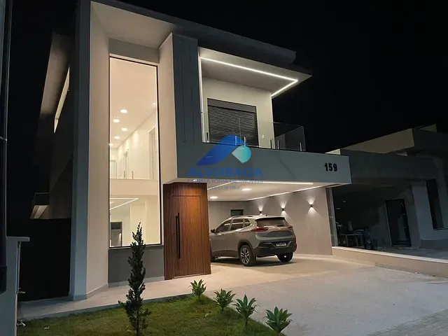 Sobrado com 250m² 4 quartos e 4 banheiros, à venda, no bairro Jardim das Flores em São José dos Campos