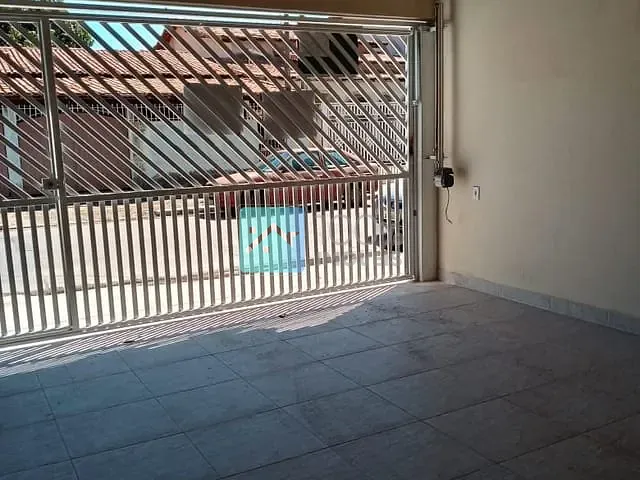 Sobrado com 145m² 4 quartos e 1 banheiro, à venda, no bairro Bsq Dos Eucaliptos em São José dos Campos