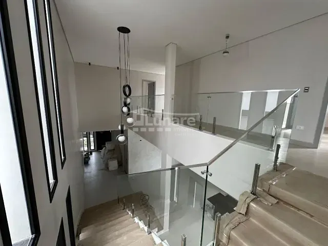 Sobrado com 360m² 4 quartos e 4 banheiros, à venda, no bairro Cézar de Souza em Mogi das Cruzes