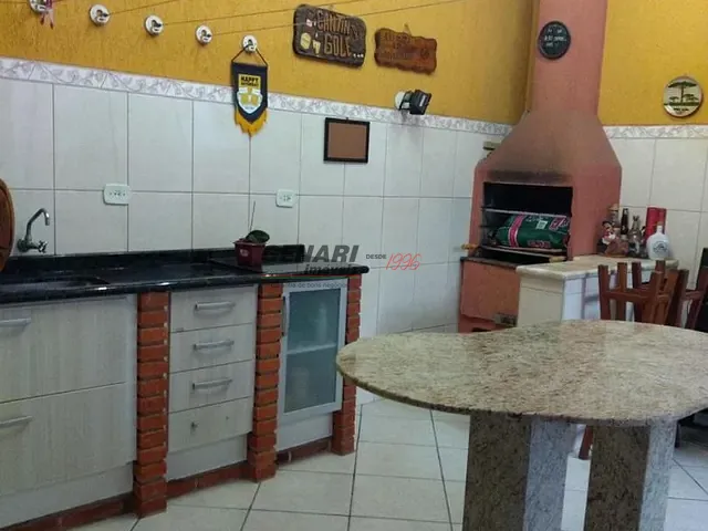 Sobrado com 132m² 4 quartos e 3 banheiros, à venda, no bairro Jardim Adriana em Indaiatuba