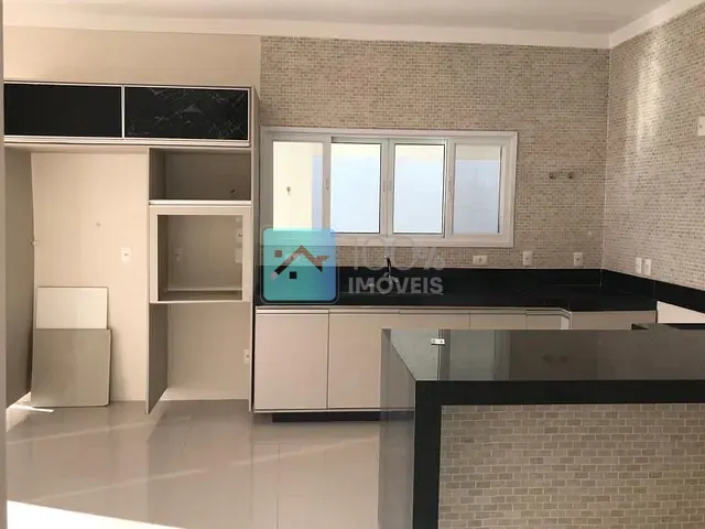 Sobrado com 750m² 5 quartos e 8 banheiros, para alugar, no bairro Condomínio Residencial Jaguary em São José dos Campos