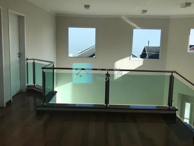Sobrado com 750m² 5 quartos e 8 banheiros, para alugar, no bairro Condomínio Residencial Jaguary em São José dos Campos