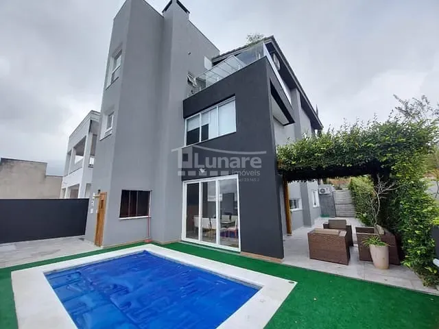 Sobrado com 345m² 3 quartos e 5 banheiros, à venda, no bairro Jardim Aracy em Mogi das Cruzes