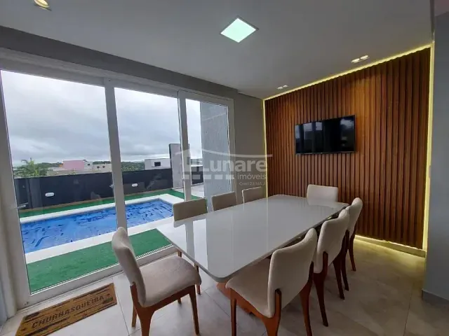 Sobrado com 345m² 3 quartos e 5 banheiros, à venda, no bairro Jardim Aracy em Mogi das Cruzes