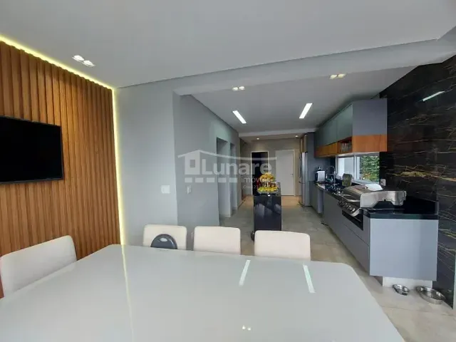 Sobrado com 345m² 3 quartos e 5 banheiros, à venda, no bairro Jardim Aracy em Mogi das Cruzes
