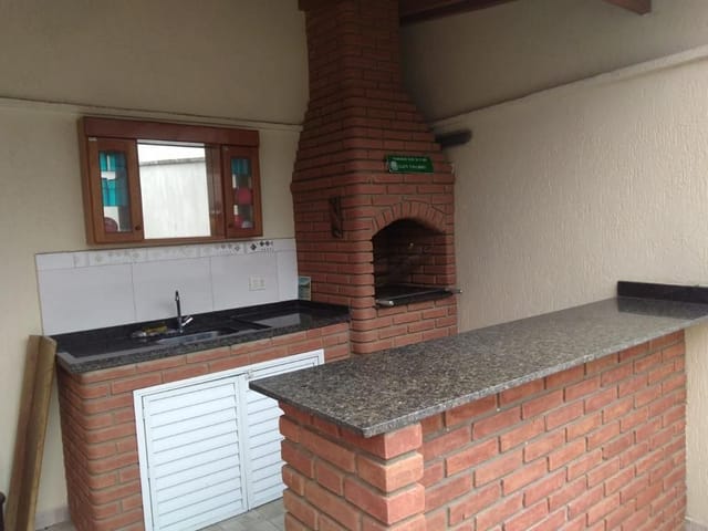 Sobrado com 180m² 3 quartos e 2 banheiros, à venda, no bairro Vila Campesina em Osasco