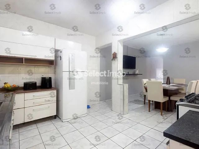 Sobrado com 249m² 3 quartos e 2 banheiros, à venda, no bairro Parque Boa Esperança em Mauá