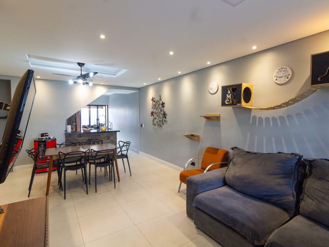 Foto do Sobrado - Sobrado para venda em Vila Ester (Zona Norte) com 3 quartos, sendo 1 suíte, 104m² | Lares e Andares Imóveis