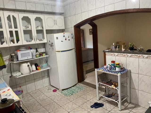 Sobrado com 200m² 4 quartos e 4 banheiros, à venda, no bairro Parque dos Camargos em Barueri