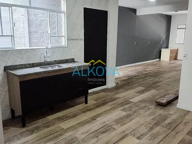 Sobrado com 125m² 4 quartos e 2 banheiros, à venda, no bairro Campos de São José em São José dos Campos