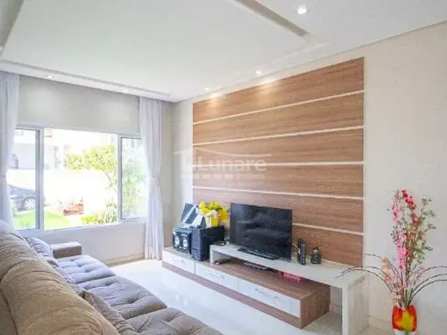 Sobrado com 360m² 4 quartos e 6 banheiros, à venda, no bairro Jardim Aracy em Mogi das Cruzes