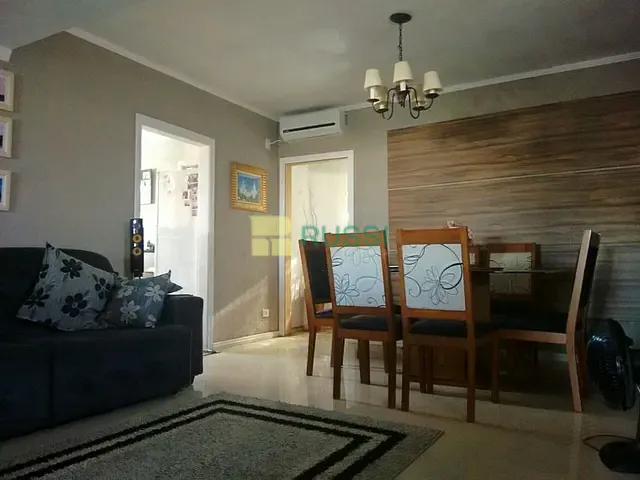 Sobrado com 200m² 4 quartos e 2 banheiros, à venda, no bairro Centro em São José dos Campos