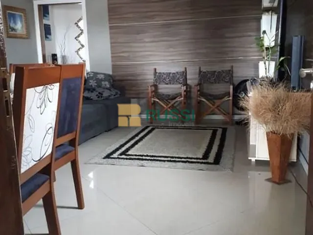 Sobrado com 200m² 4 quartos e 2 banheiros, à venda, no bairro Centro em São José dos Campos