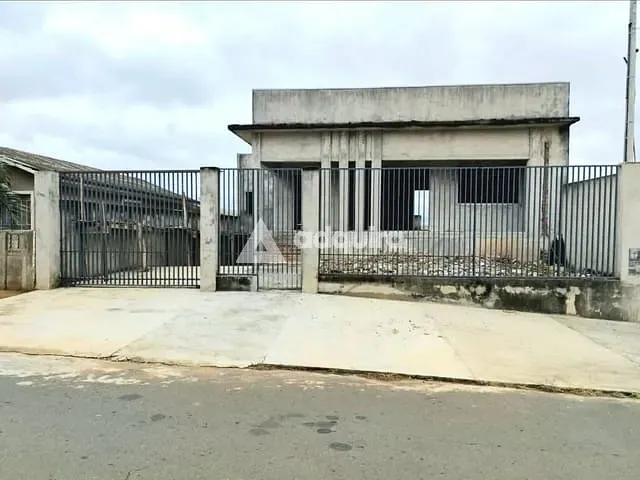 Sobrado com 429m² 3 quartos e 2 banheiros, à venda, no bairro Colônia Dona Luíza em Ponta Grossa