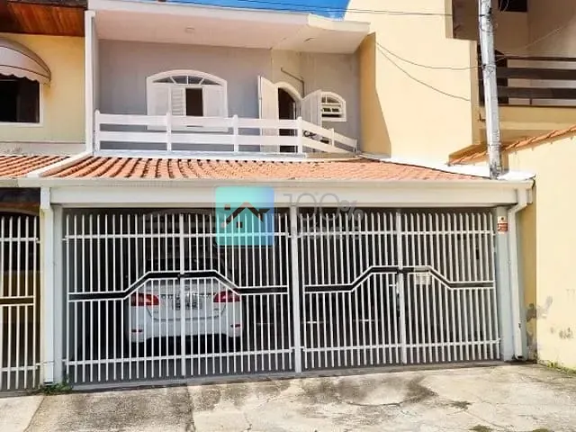 Sobrado 3 quartos e 3 banheiros, à venda, no bairro Bosque dos Eucaliptos em São José dos Campos