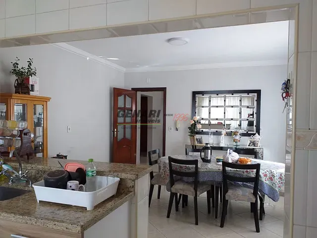 Sobrado com 181m² 4 quartos e 5 banheiros, à venda, no bairro Vila Rubens em Indaiatuba