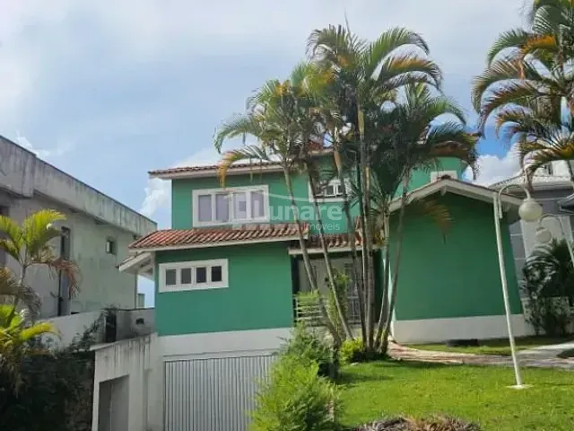 Sobrado com 600m² 6 quartos e 5 banheiros, à venda, no bairro Jardim Aracy em Mogi das Cruzes